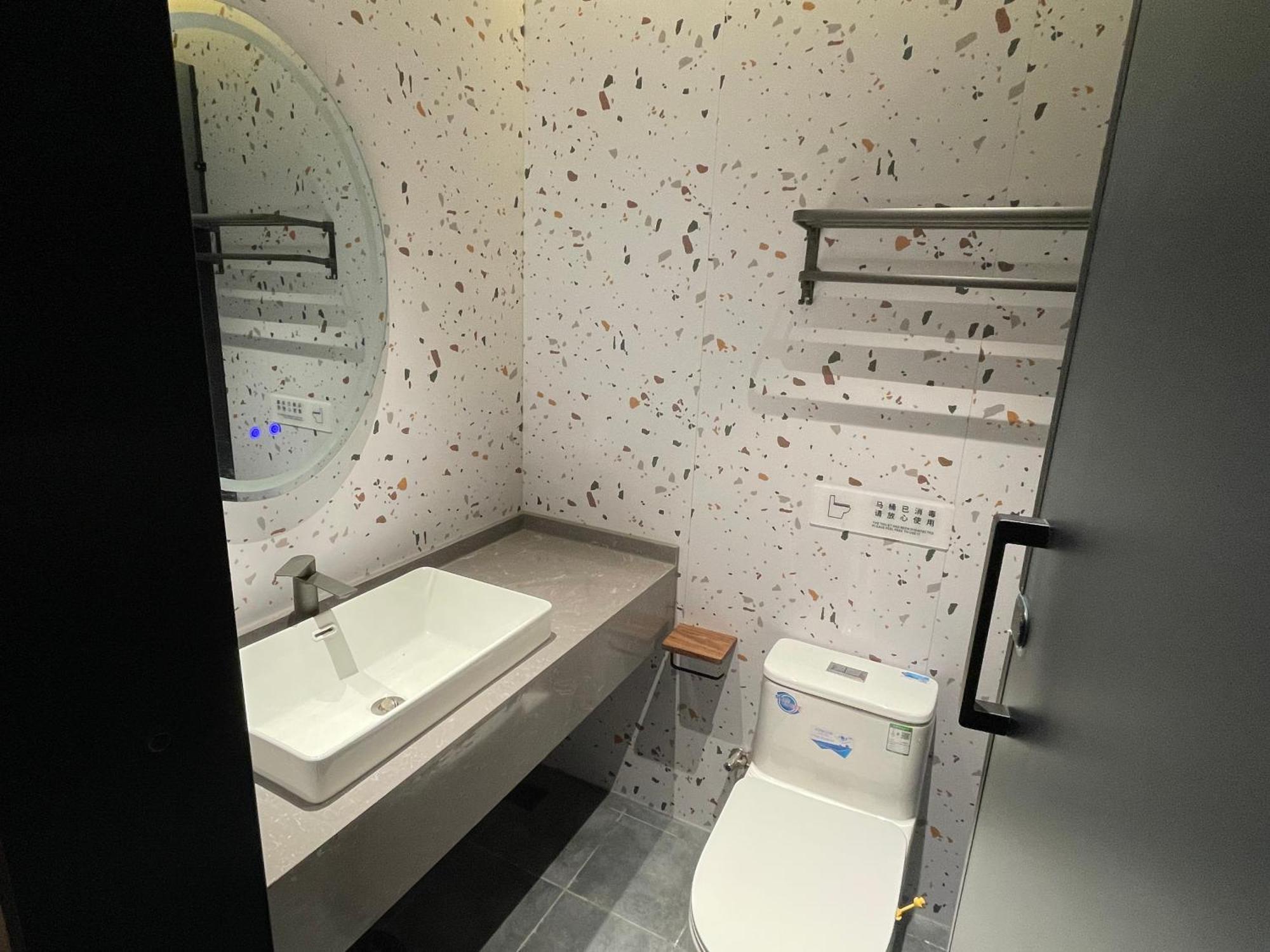 Hostel Dengba Inn-shanghai New World Plaza Branch *